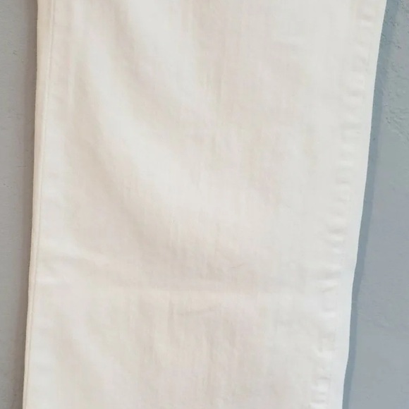 Lucky Brand Sheffield Sweet N Low White Bootcut Jeans Women 16 / 33 spot in pics - Picture 6 of 16